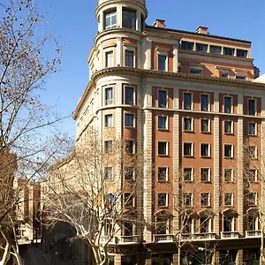le-meridien-barcelona.topbarcelonahotels.com/
